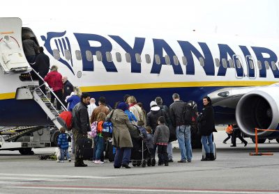 Ryanair Voert De Veel Strengere Regels Voor Handbagage Pas In Vanaf Ryanair Handbagage Nieuwe Regels