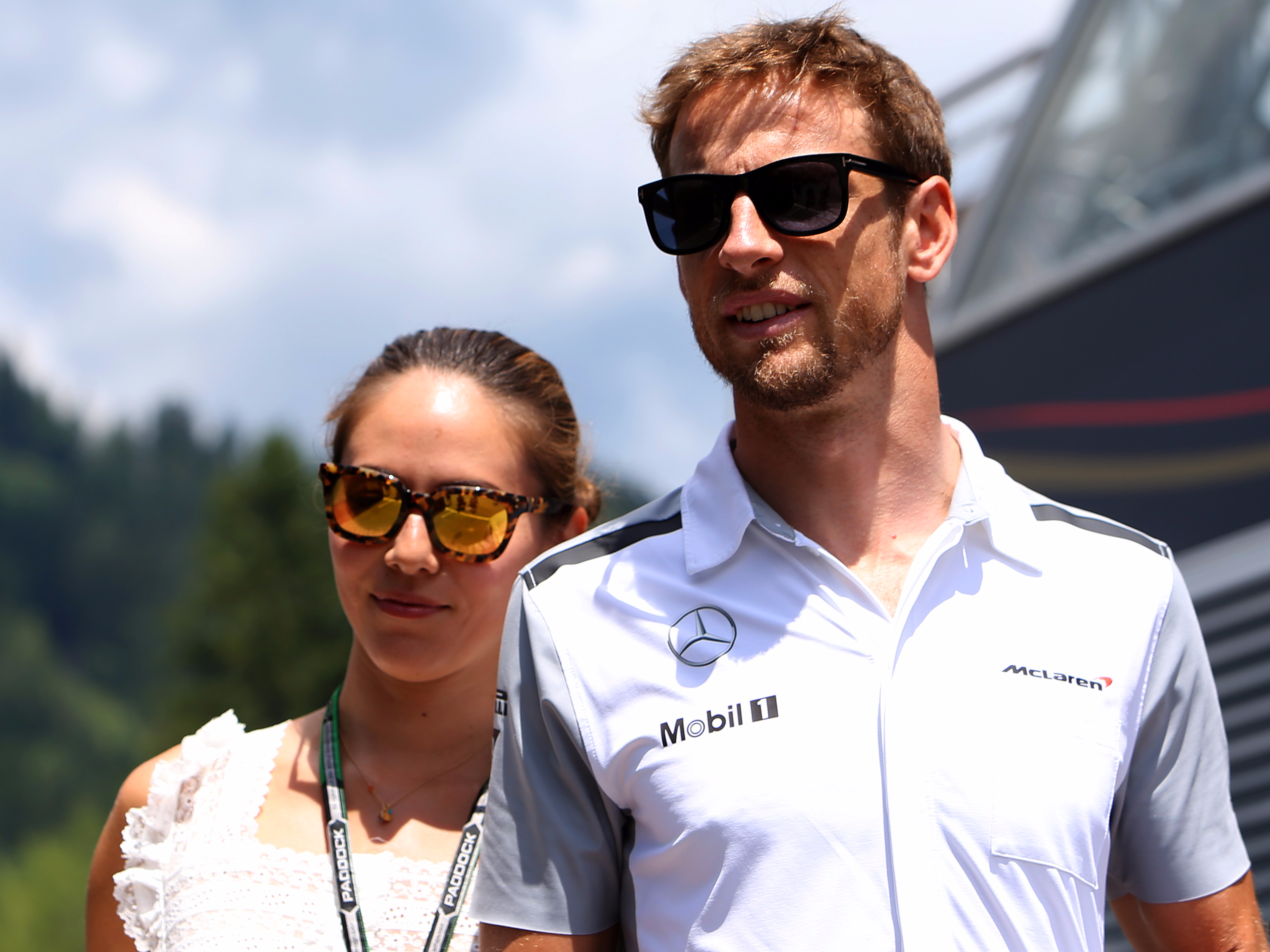 Jenson Button en Jessica Michibata
