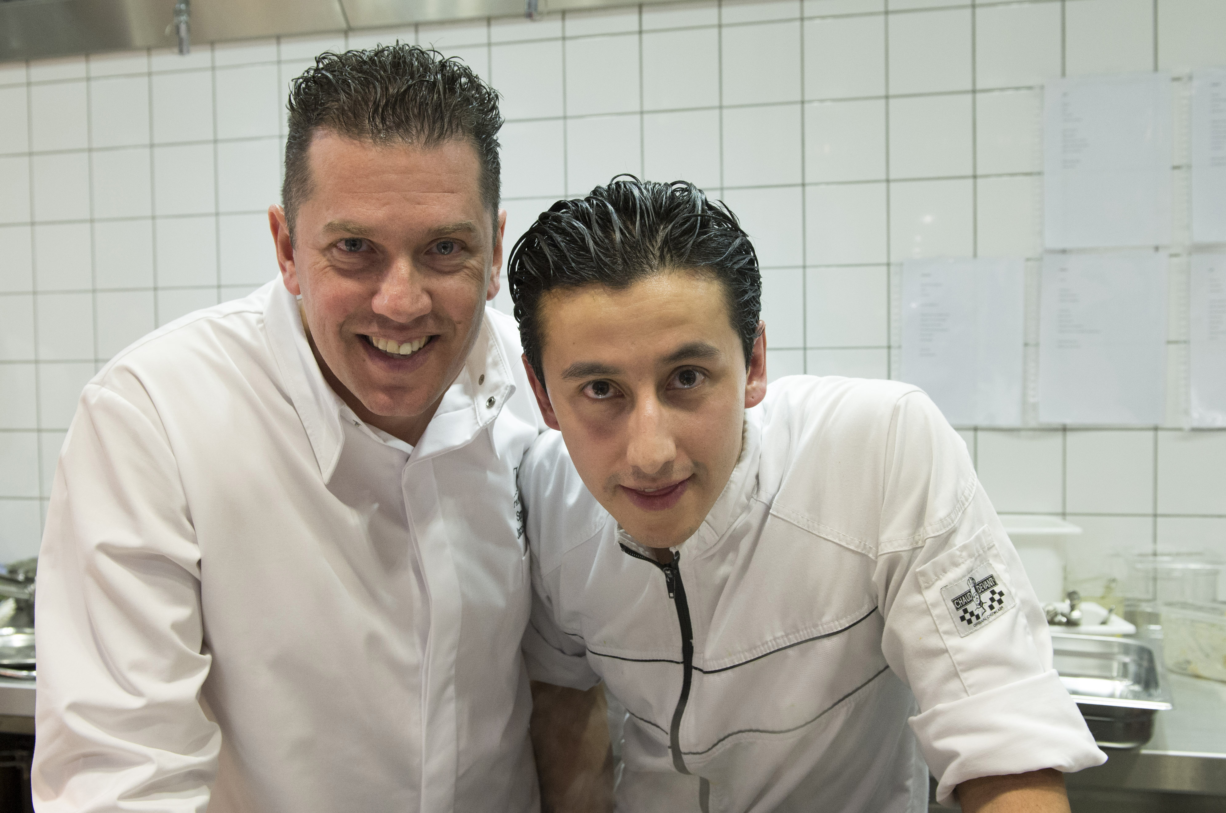 2016-04-29 15:01:56 AMSTERDAM - Portret van Jacob Jan Boerma (L) samen met van Chef-kok Arturo Dalhuisen in restaurant The White Room van het Amsterdamse Krasnapolsky. ANP LEX VAN LIESHOUT