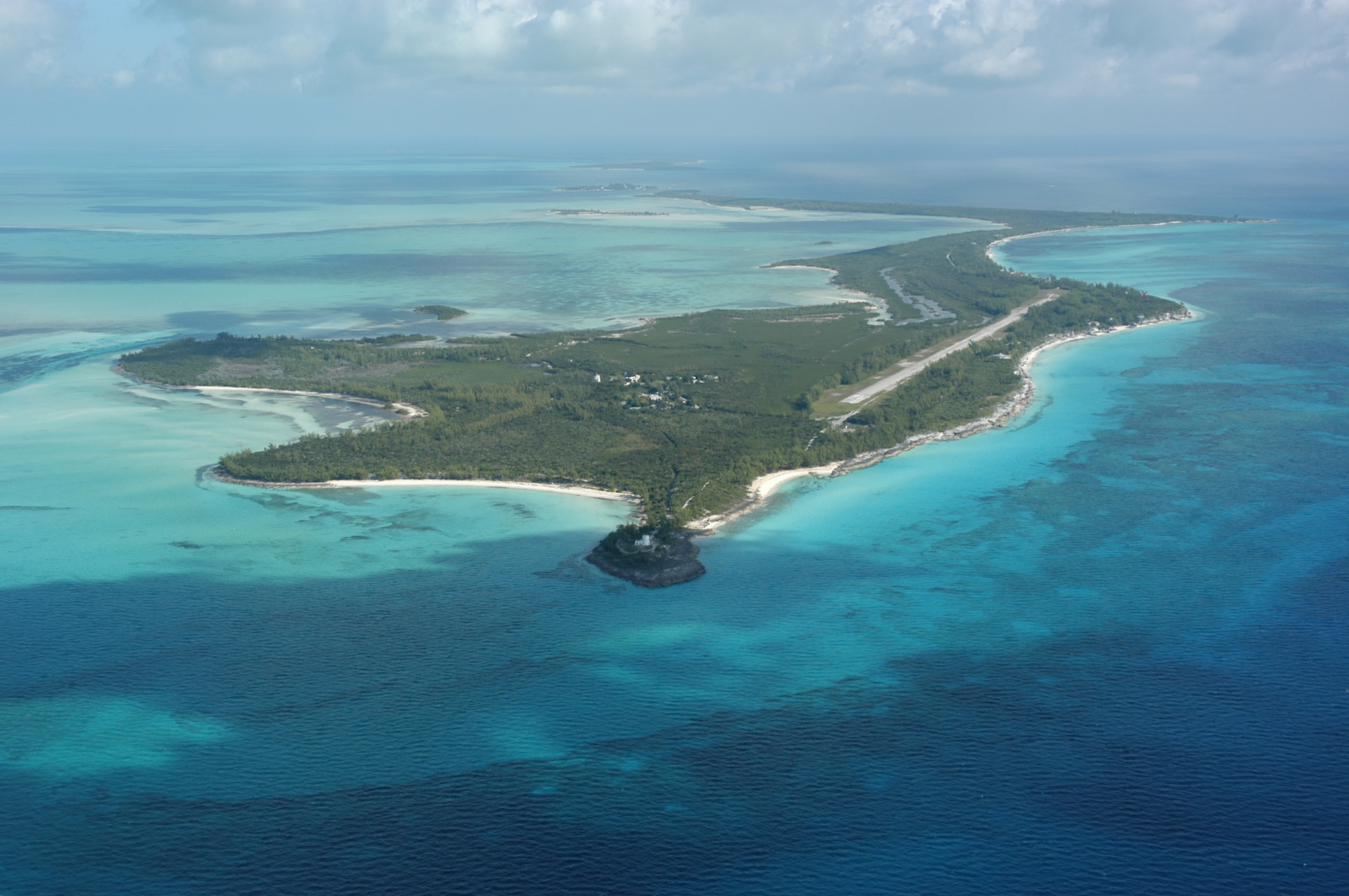 Whale Cay in de Bahama's kan voor jou zijn voor 20 miljoen dollar. Foto: 7th Heaven Properties.