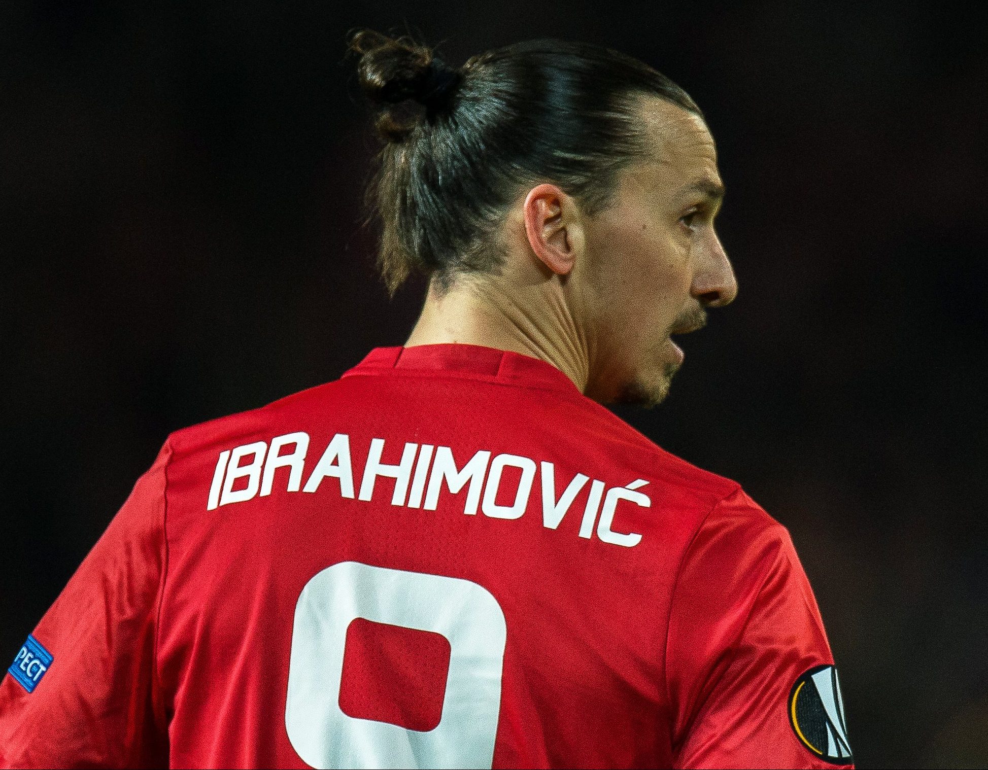 2017-03-16 19:38:05 epa05853179 Manchester United's Zlatan Ibrahimovic reacts during the UEFA Europa League round of 16, second leg soccer match between Manchester United and FK Rostov at Old Trafford in Manchester, Britain, 16 March 2017. EPA/PETER POWELL