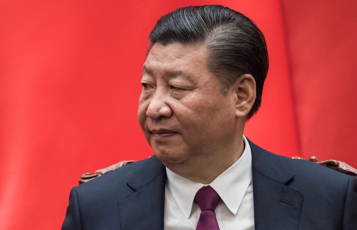 Xi Jinping kan nu decennia president van China blijven. REUTERS/Fred Dufour