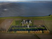 2018-02-01 15:54:21 BIERUM - Luchtfoto van een gasveld in het landschap van Bierum. Minister Eric Wiebes van Economische Zaken wil de gaswinning in Loppersum en omgeving terugschroeven. ANP CATRINUS VAN DER VEEN