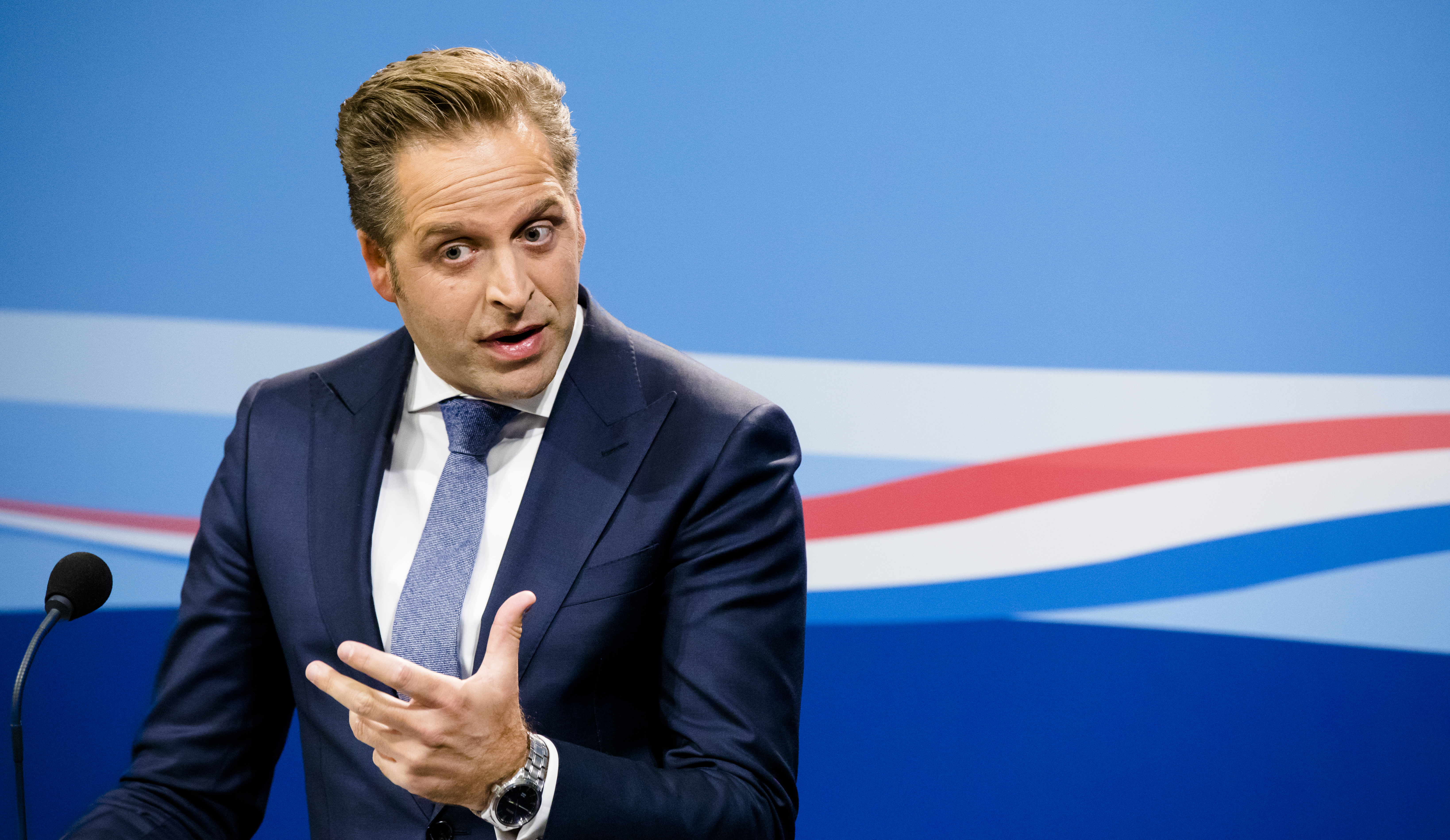 2018-02-09 14:44:58 DEN HAAG - Vice-premier Hugo de Jonge houdt de wekelijkse persconferentie na afloop van de ministerraad. ANP BART MAAT