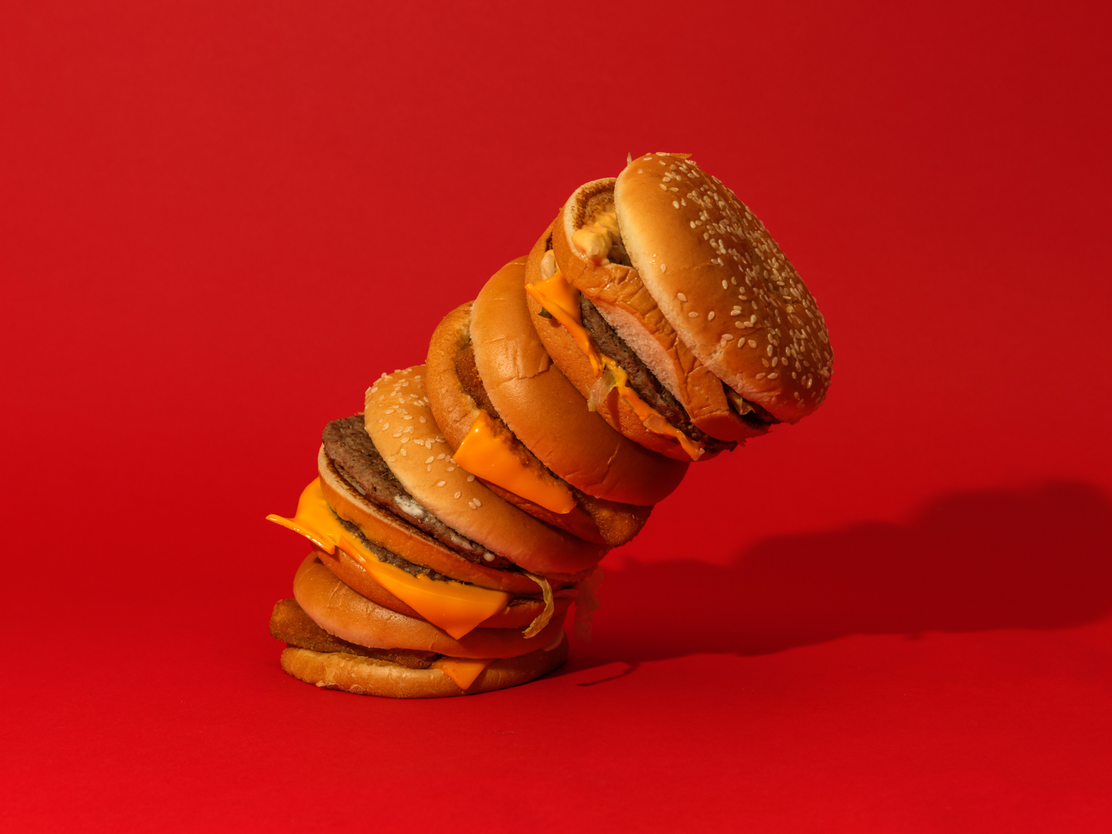 Deze Mensen Maken Het Hele Mcdonald S Menu Na In Hun Eigen Keuken De Big Macs En Mcnuggets Zijn Vaak Beter Dan Het Origineel