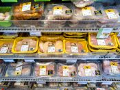 Kippenvlees in de koeling van supermarktketen Albert Heijn. Foto: ANP
