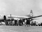 Een Convair van Martin's Air Charter op de luchthaven van Kathmandu in 1964. Foto: ANP