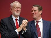 Labour-leider Jeremy Corbyn en Brexit-woordvoerder van de partij Keir Starmer op een congres in 2017. Foto: EPA