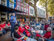 Frans Timmermans tijdens de bekendmaking op het terras van een cafe in Heerlen. Foto: ANP