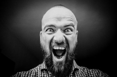 vermogen-beleggen-sparen-shock Geld stoppen in aandelen, sparen, bitcoin, of goud: wat levert het op?