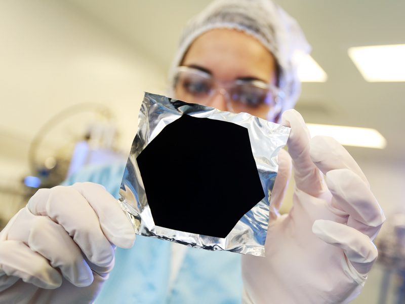Surrey NanoSystems heeft de oorspronkelijke Vantablack uitgevonden. Bron: Surrey NanoSystems
