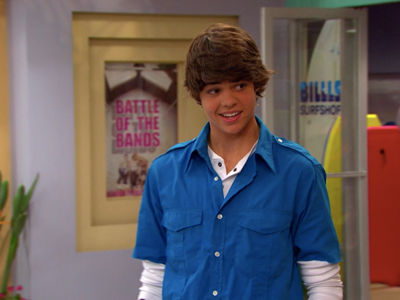 Get Ready For A Completely Different Rambo: Noah Centineo'S Take! - xc5y4c5