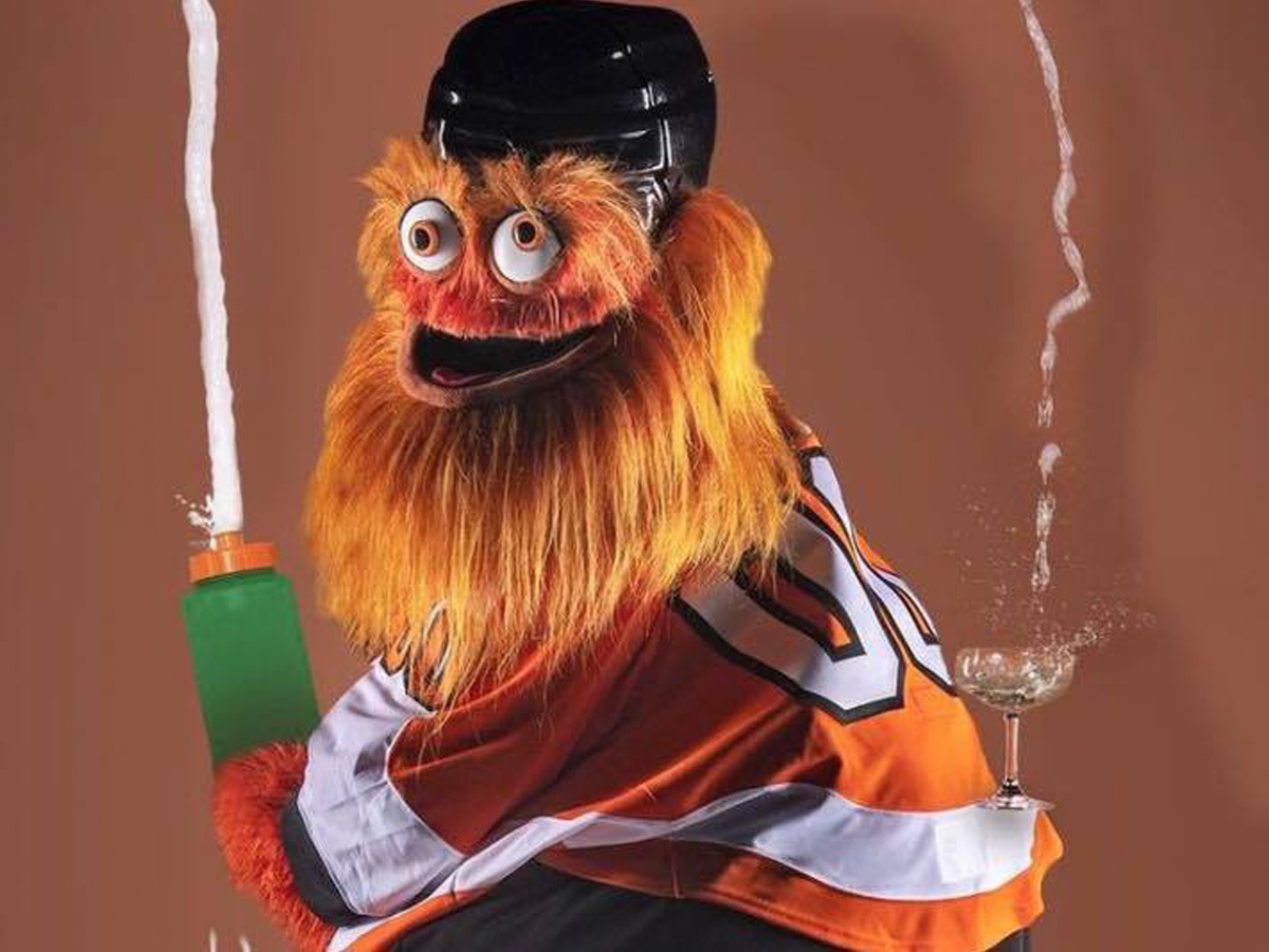 Gritty. Талисман Филадельфии Гритти. Гритти Маскот. Маскот страшные. Gritty (Flyers Mascot).