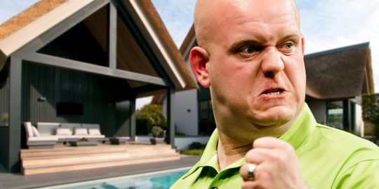 Darter Michael van Gerwen en zijn vrouw Daphne wonen in het Noord-Brabantse Vlijmen.