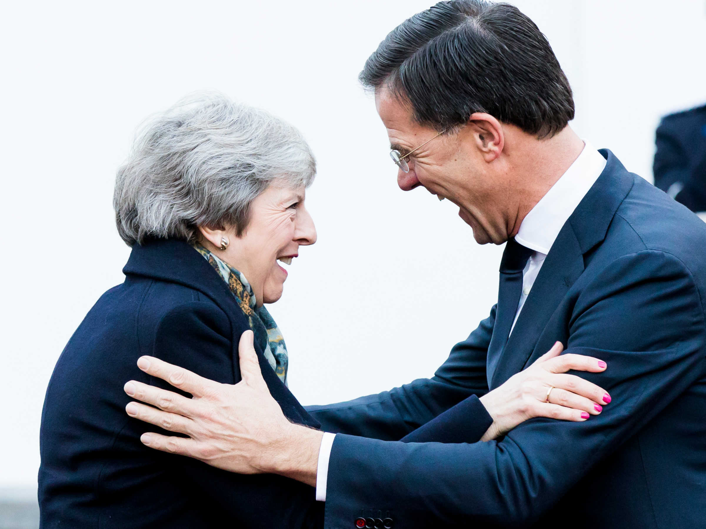 Minister-president Mark Rutte ontvangt zijn Britse ambtsgenoot Theresa May voor een werkontbijt over de brexit op het Catshuis.