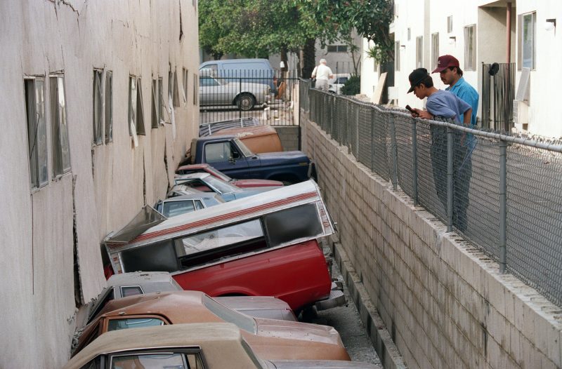 Devastating Photos Show The Damage From The 1994 Northridge Earthquake ...