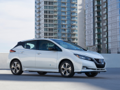 De Nissan Leaf e+ kan een serieuze concurrent worden van de Tesla Model 3