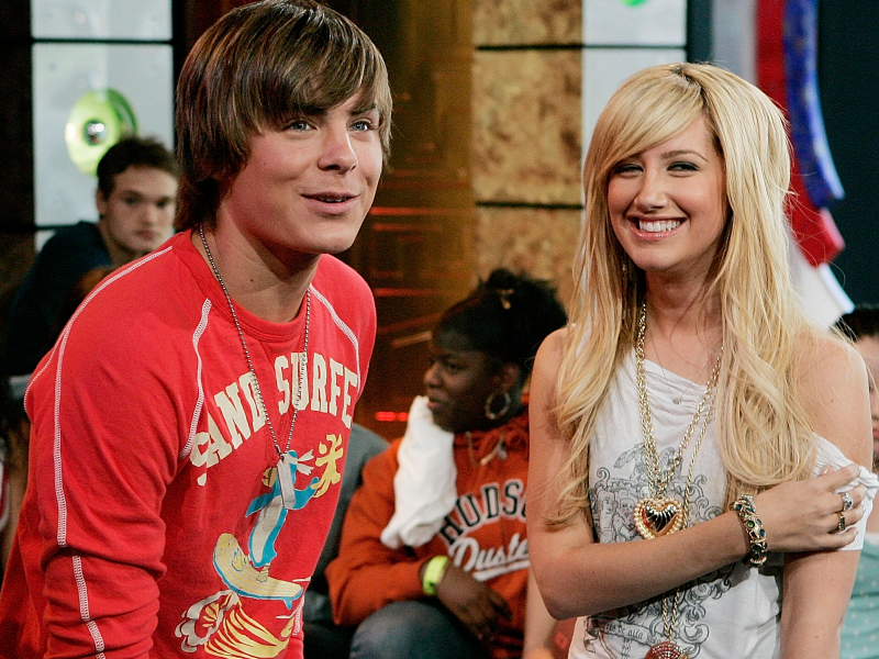 Ashley Tisdale en Zac Efron dating 2013