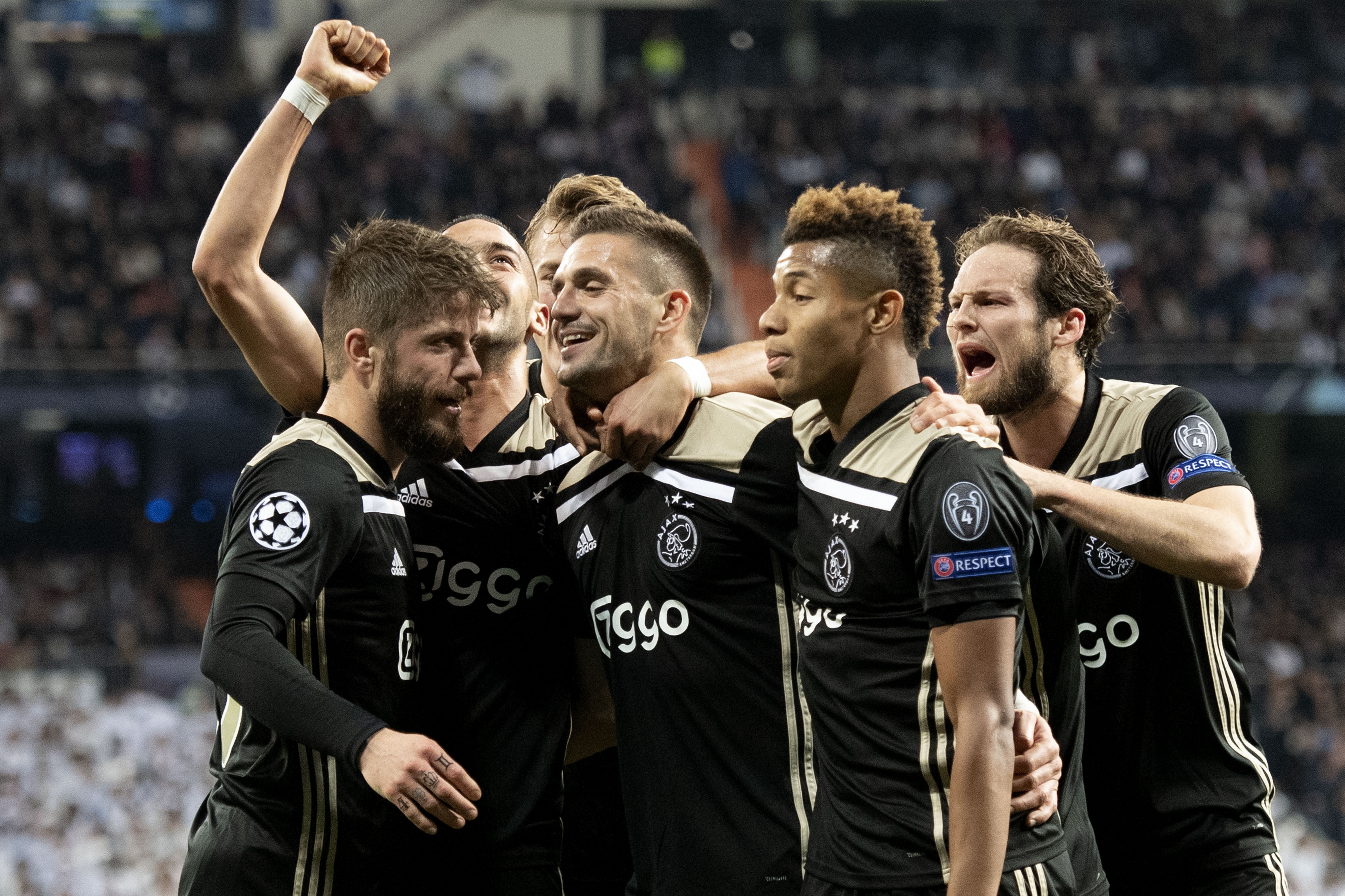 Dusan Tadic van Ajax heeft de 0-3 gescoord voor Ajax uit tegen Real Madrid in de Champions League.