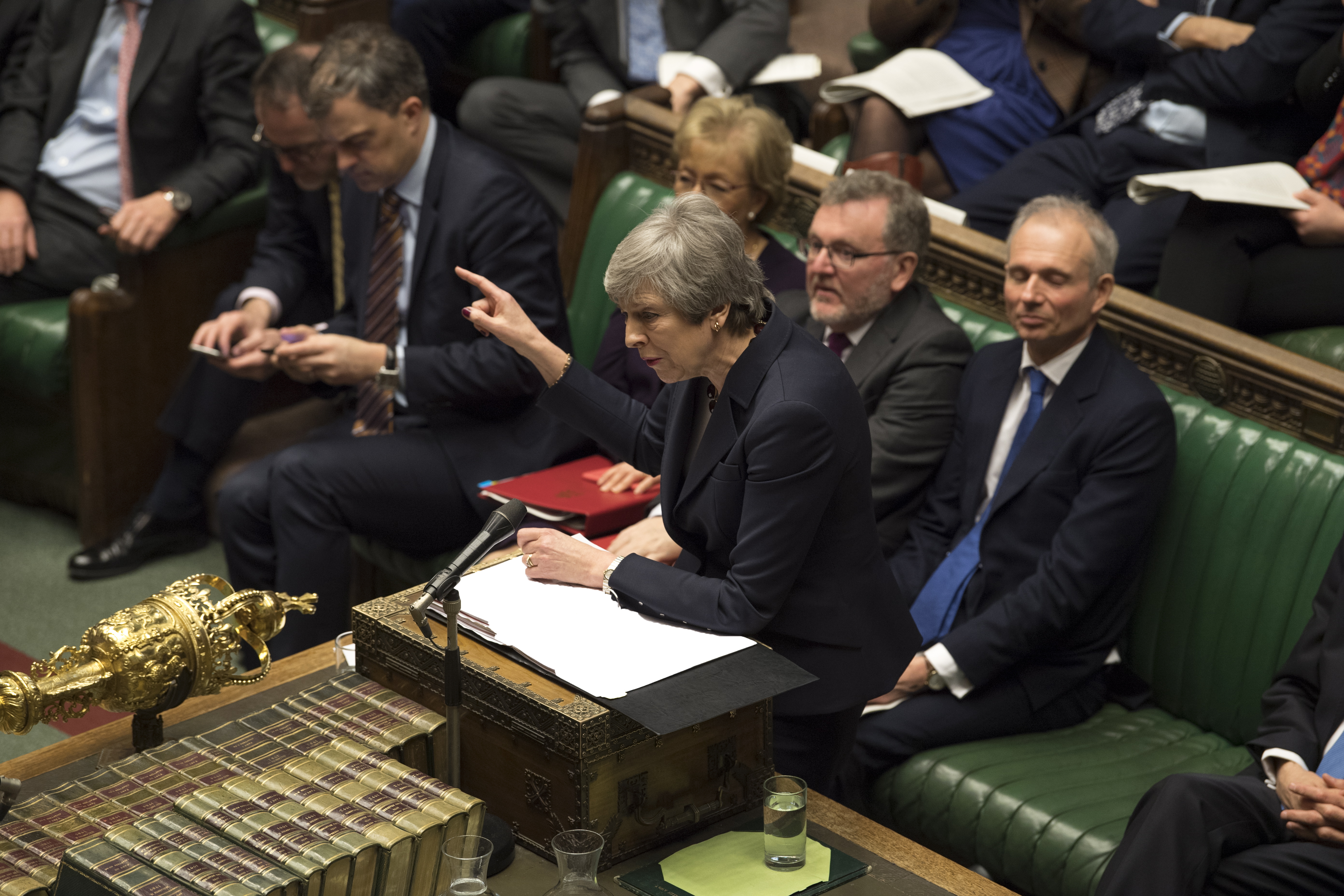 De Britse premier Theresa May spreekt het Lagerhuis toe op 27 maart 2019.