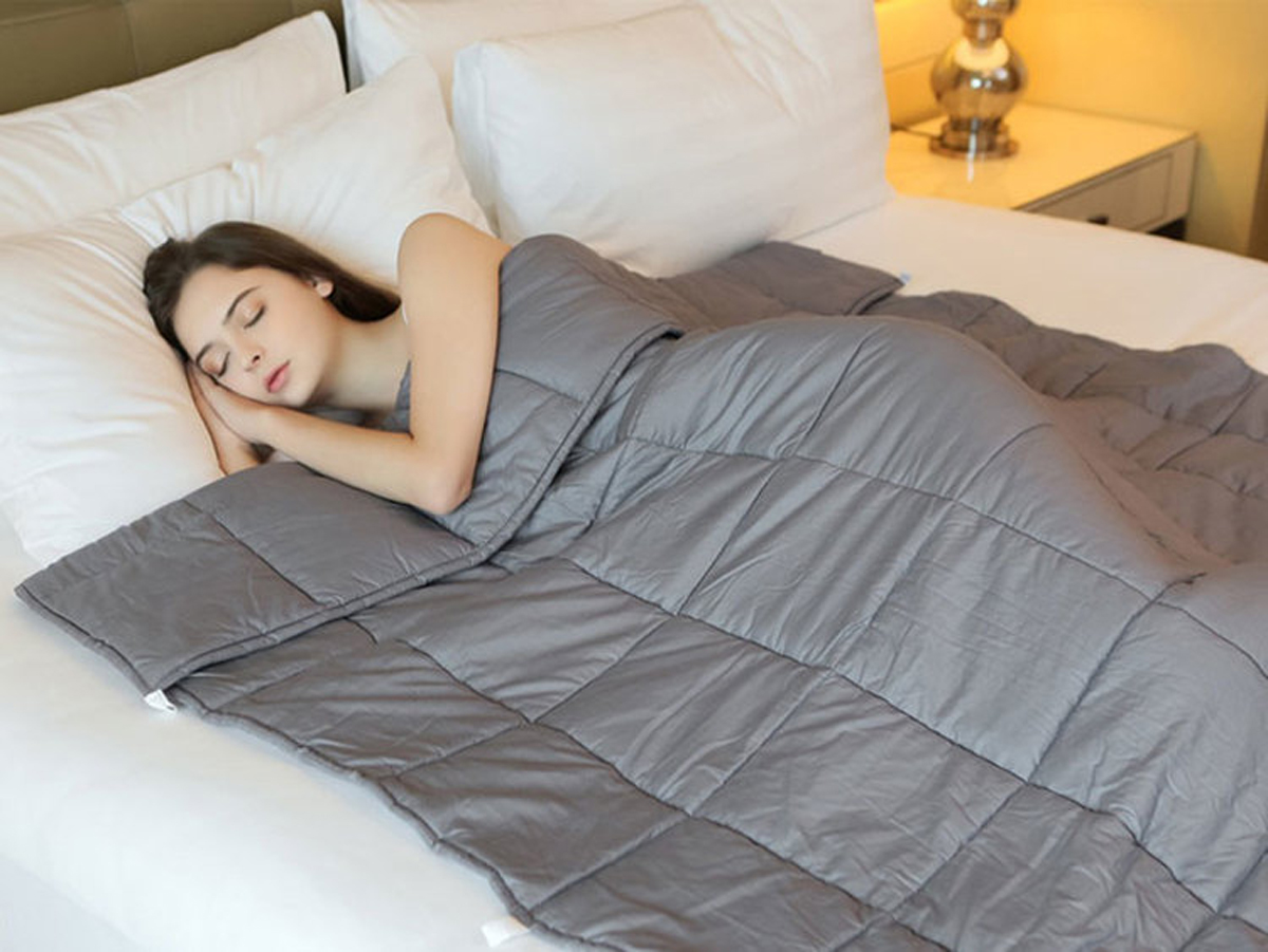 This $86 weighted blanket has hugely impacted the quality of my sleep