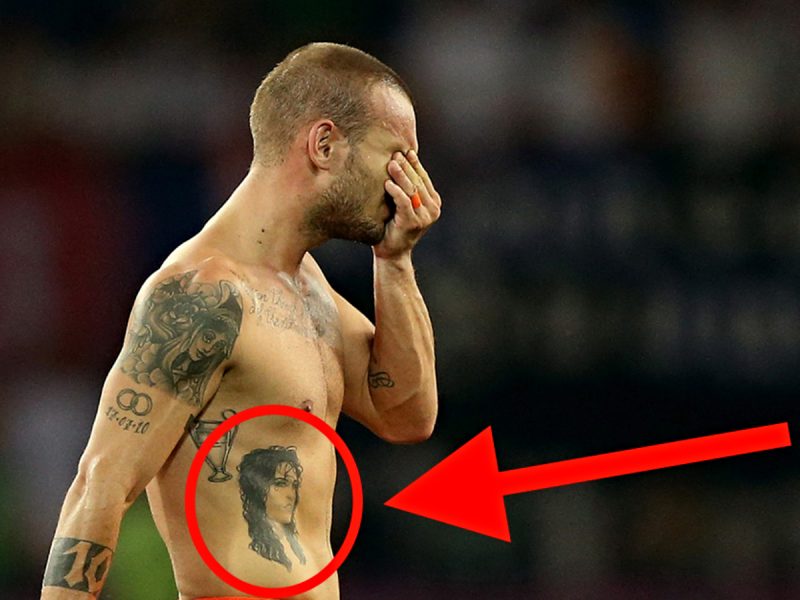 toevoegen aan verlamming Jeugd Wat doet Wesley Sneijder met zijn tattoos van Yolanthe?
