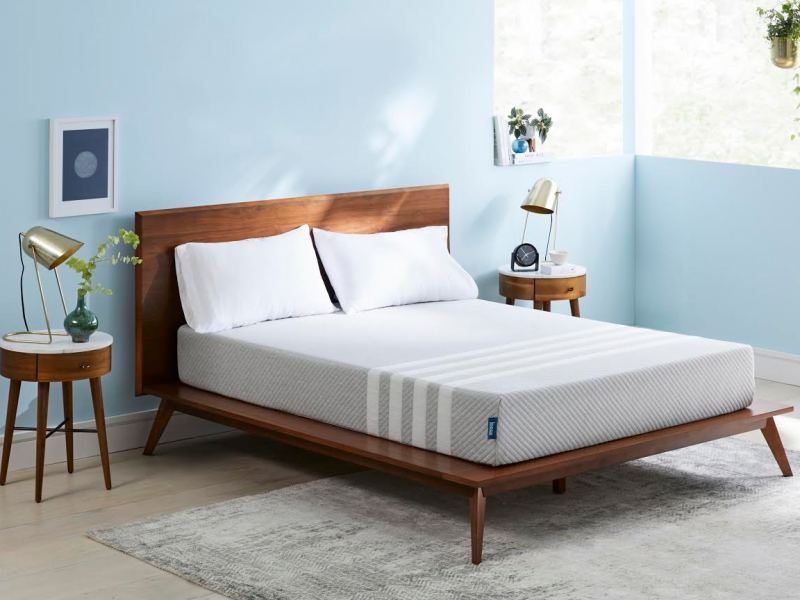 leesa mattress side sleeper