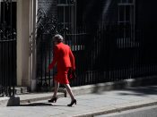 Theresa May geeft emotionele afscheidssspeech