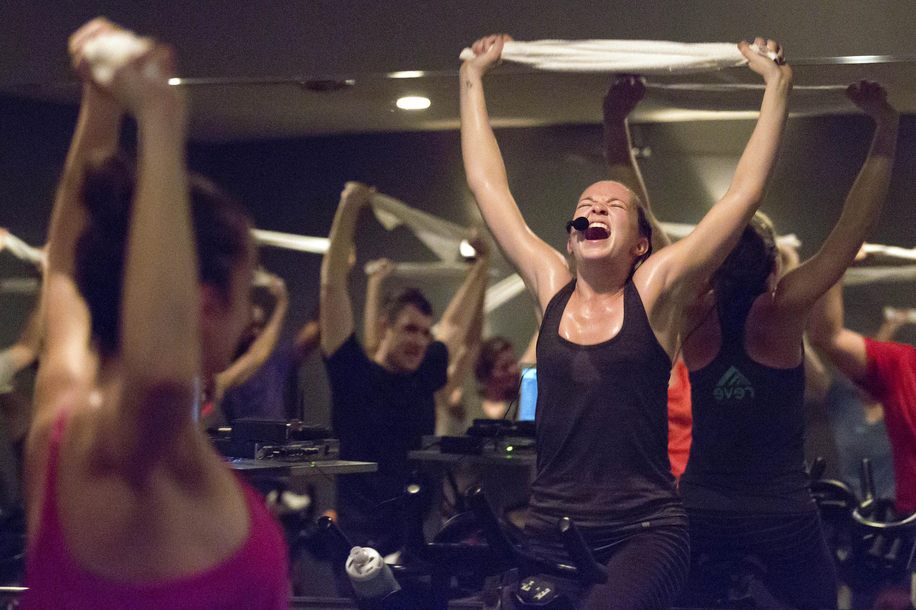 Клип spin. Spin class. Spinning class. Spin on.