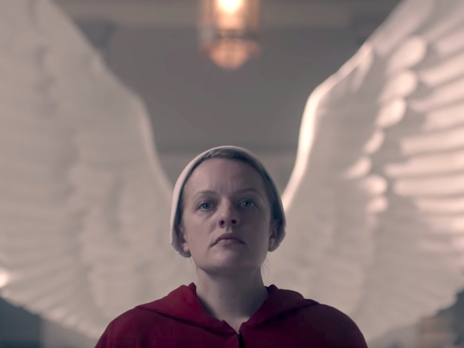 Три истории трейлер. Элизабет Мосс рассказ служанки. The Handmaid's Tale. Фредова. Hulu Handmaid's Tale.