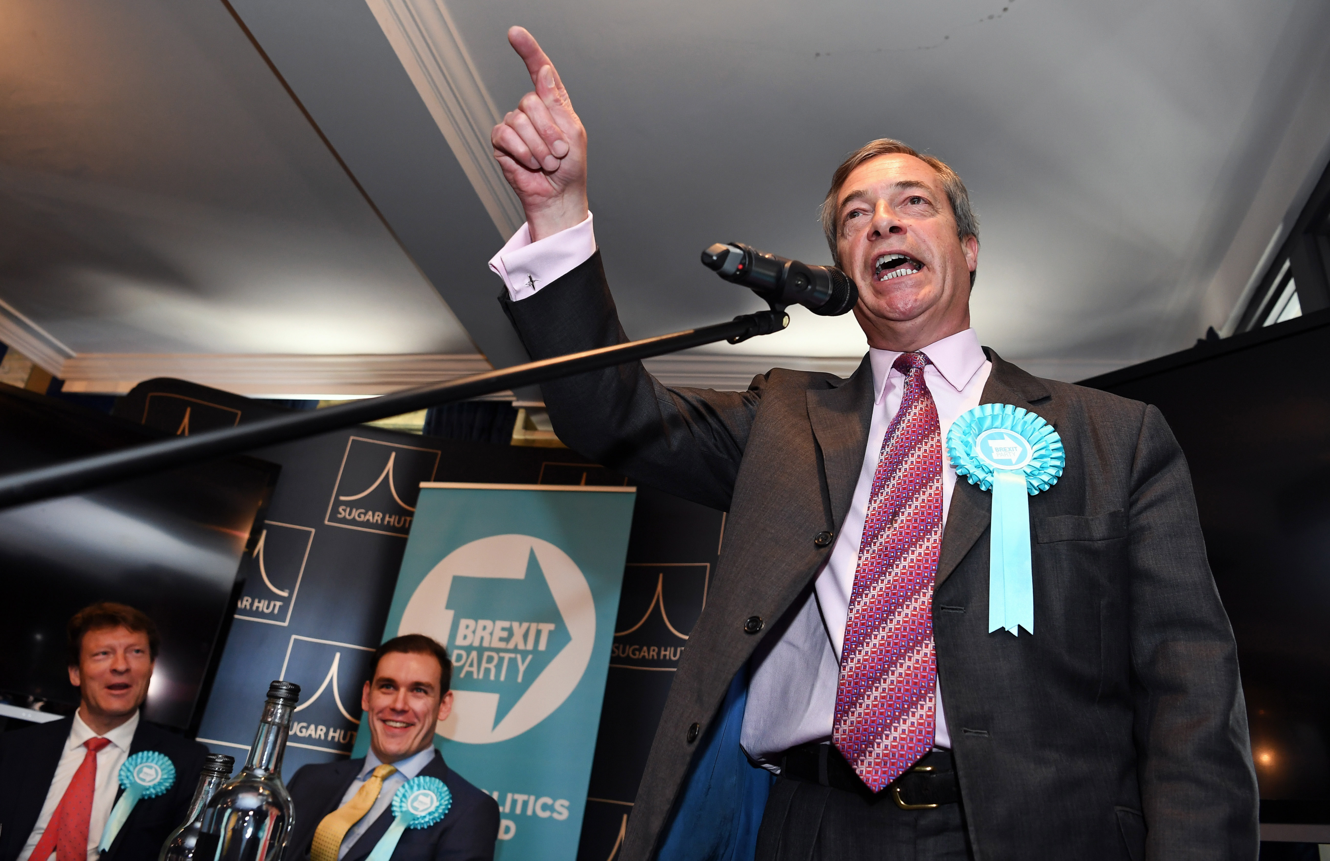 Brexit Party-leider Nigel Farage op een campagnebijeenkomst in Brentwood, even ten oosten van Londen. Foto: EPA