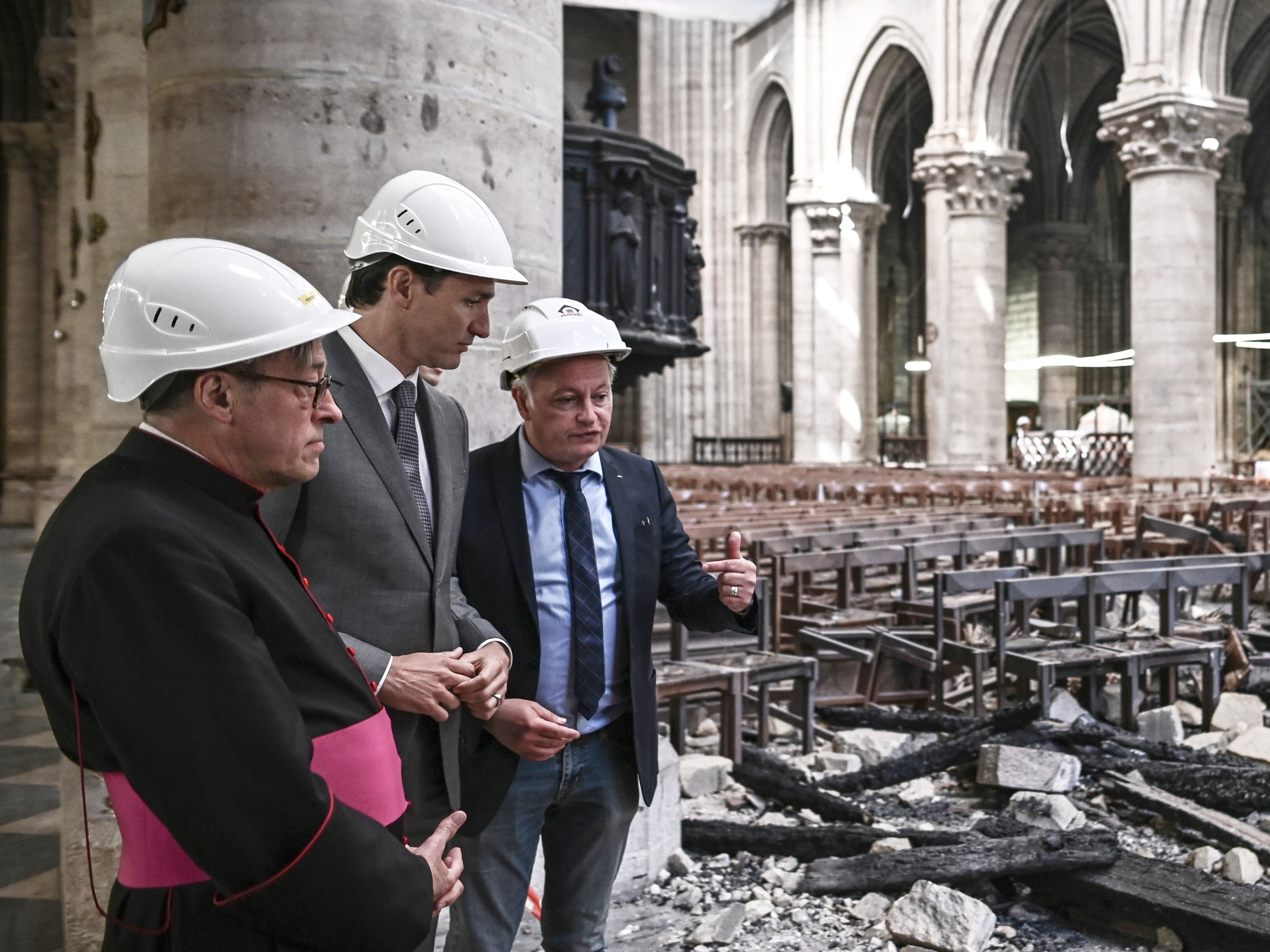De Canadese premier Justin Trudeau bezocht woensdag de Notre Dame.