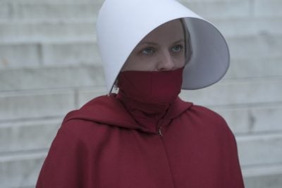 'The Handmaid's Tale' showrunner breaks down the ...