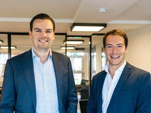Fixico-oprichter Derk Roodhuyzen (rechts) met zijn compagnon Mark van Laar. Foto: Fixico Fixico-oprichter Derk Roodhuyzen (rechts) met zijn compagnon Mark van Laar. Foto: Fixico