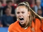 Lieke Martens verdient bij FC Barcelona naar verluidt 2 ton per jaar