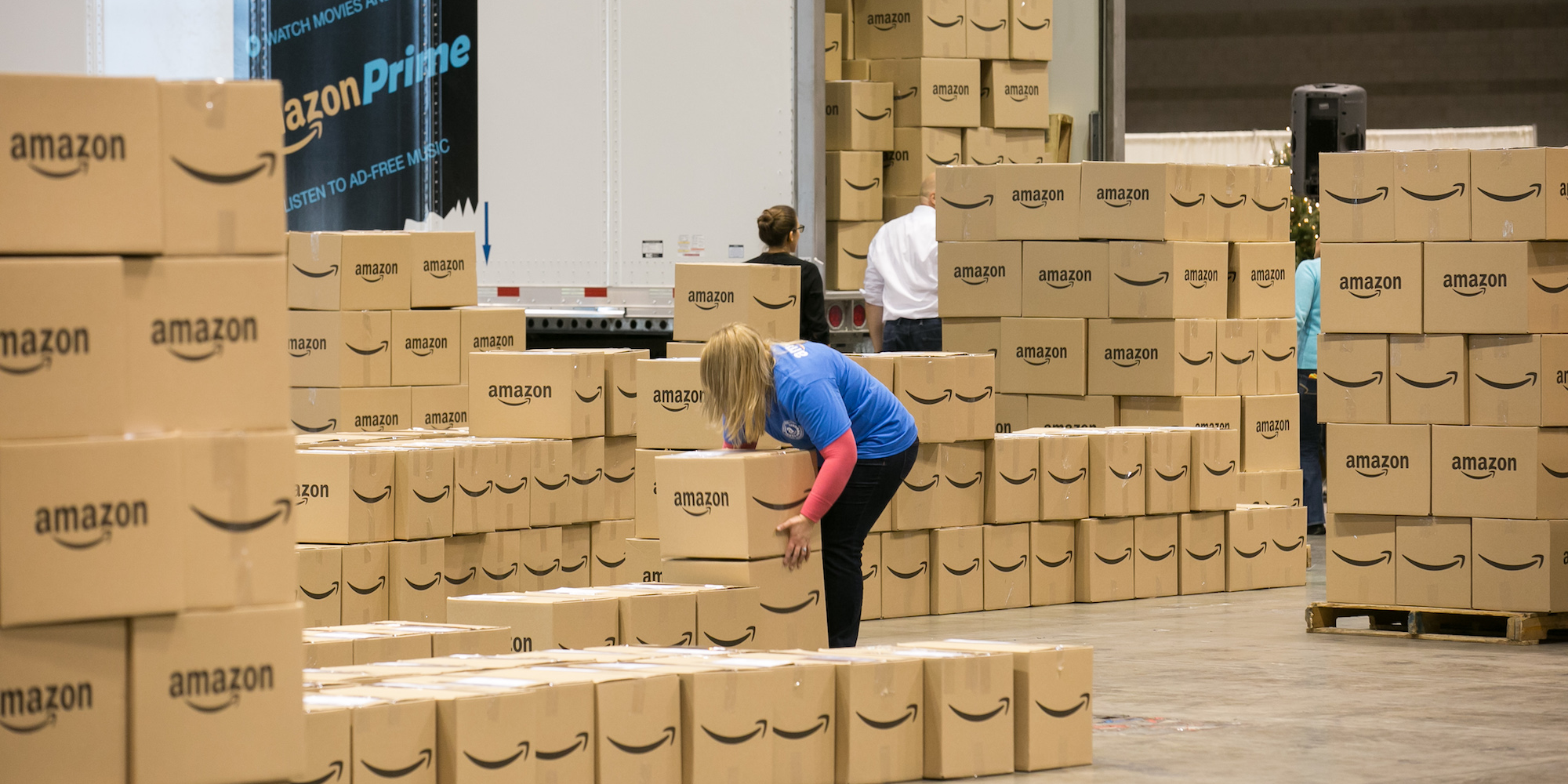 Some Of Amazon S Highly Paid Tech Workers Say Warehouse