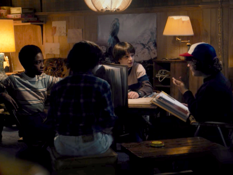 27 details you might have missed on 'Stranger Things 3'