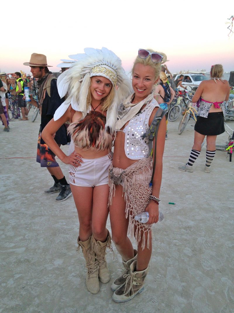 Betere The wildest costumes at Burning Man over the years EJ-43