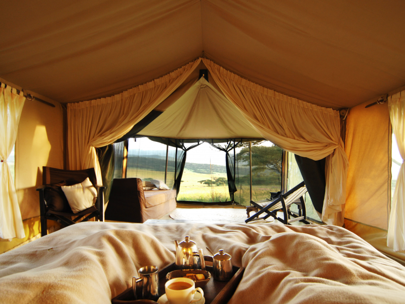 Extreme glamping: Luxury yurts, covered wagons with air Kingsize Familie Camping Tent Met Drie Kamers Buy Kingsize