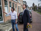 Het is over met de extreme stijging van Nederlandse huizenprijzen. Maar de onderlinge verschillen tussen steden en provincies zijn enorm. En die kloof wordt groter.