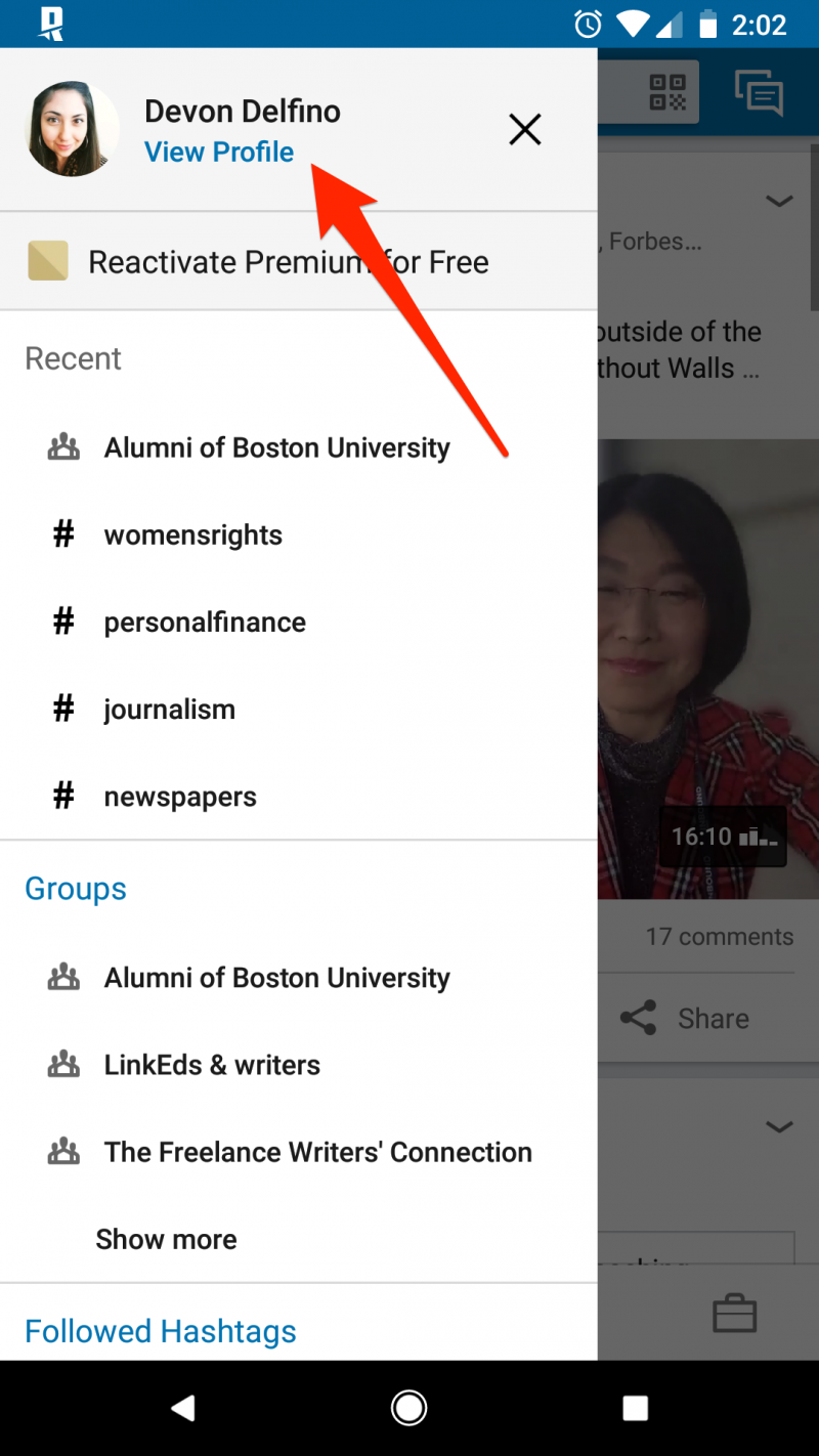 How to add a promotion on your LinkedIn profile on desktop ...