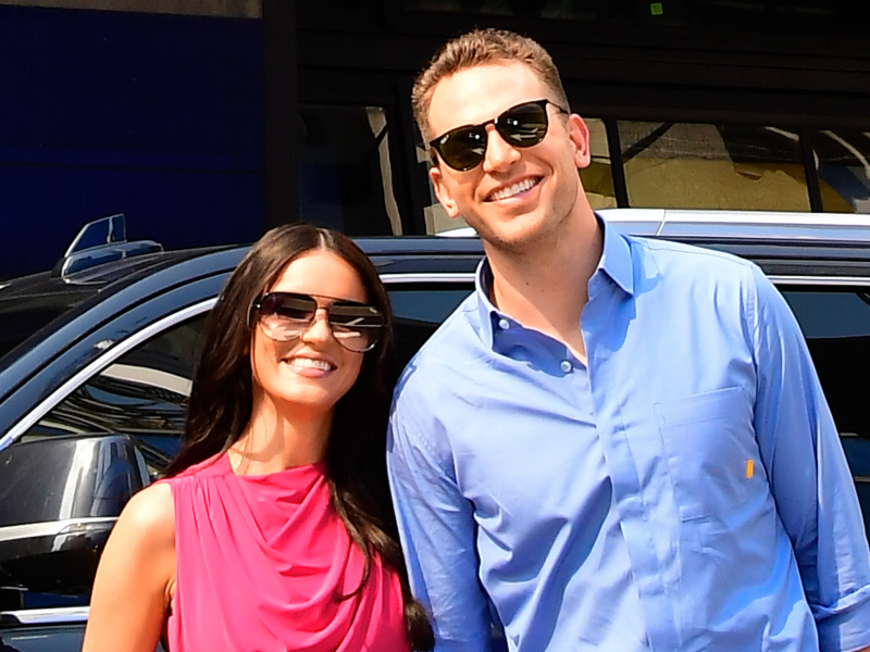 Arie Bachelor dating