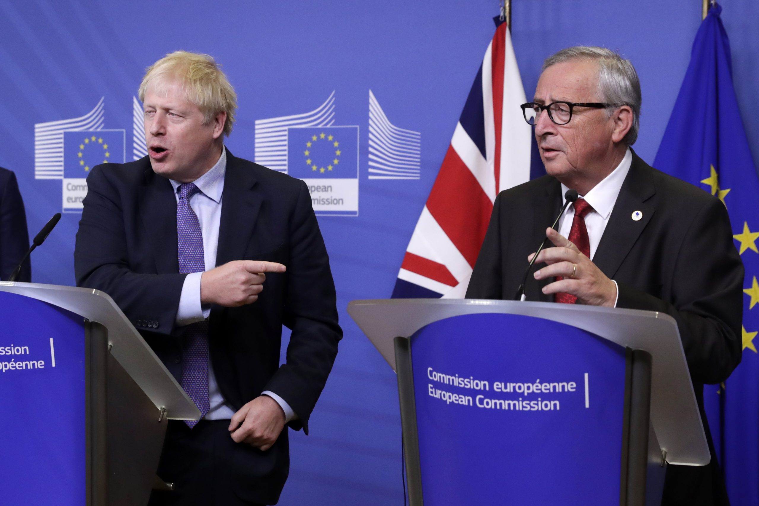 De Britse premier Boris Johnson en Jean-Claude Juncker