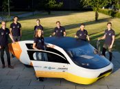 Nederland, Eindhoven, 4 juli 2019. Stella Era, de nieuwe gezinsauto op zonne-energie van Solar Team Eindhoven, een multidisciplinair studententeam van de Technische Universiteit Eindhoven. De zonneauto kan zich autonoom verplaatsen om in de zon te blijven en kan bovendien energie van de zonnepanelen op het dak delen met andere elektrische voertuigen. Het is daarmee een 'zelfrijdende laadpaal'. De drie eerdere edities werden allen winnaar in de Cruiser Class van de World Solar Challenge in Australië, waar deze zonnewagen ook aan mee zal doen. foto: TU/e, Bart van Overbeeke // The Netherlands, Eindhoven, July 4th 2019. Stella Era, the new family car powered by solar energy of Solar Team Eindhoven, a multidisciplinary student team of the Eindhoven University of Technology in the Netherlands. The solar car can move autonomously to continuously charge in the sun and share the energy from its solar panels on the roof with other electric vehicles, which makes it a 'self-driving charging station'. Solar Team Eindhoven will compete as three-time champion in the Cruiser Class of the Bridgestone World Solar Challenge in Australia. photo: TU/e, Bart van Overbeeke