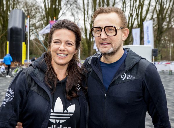 Prins Bernhard en prinses Annette tijdens de Hollandse 100. Foto: ANP Prins Bernhard en prinses Annette tijdens de Hollandse 100. Foto: ANP