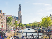 In Nederland wordt veel gepraat over dreigende korting op de pensioenen die via werkgevers worden opgebouwd. Toch scoort Nederland wereldwijd nog altijd hoog, als je kijkt naar de financiering van pensioenen. Alleen is er meer dan dat.