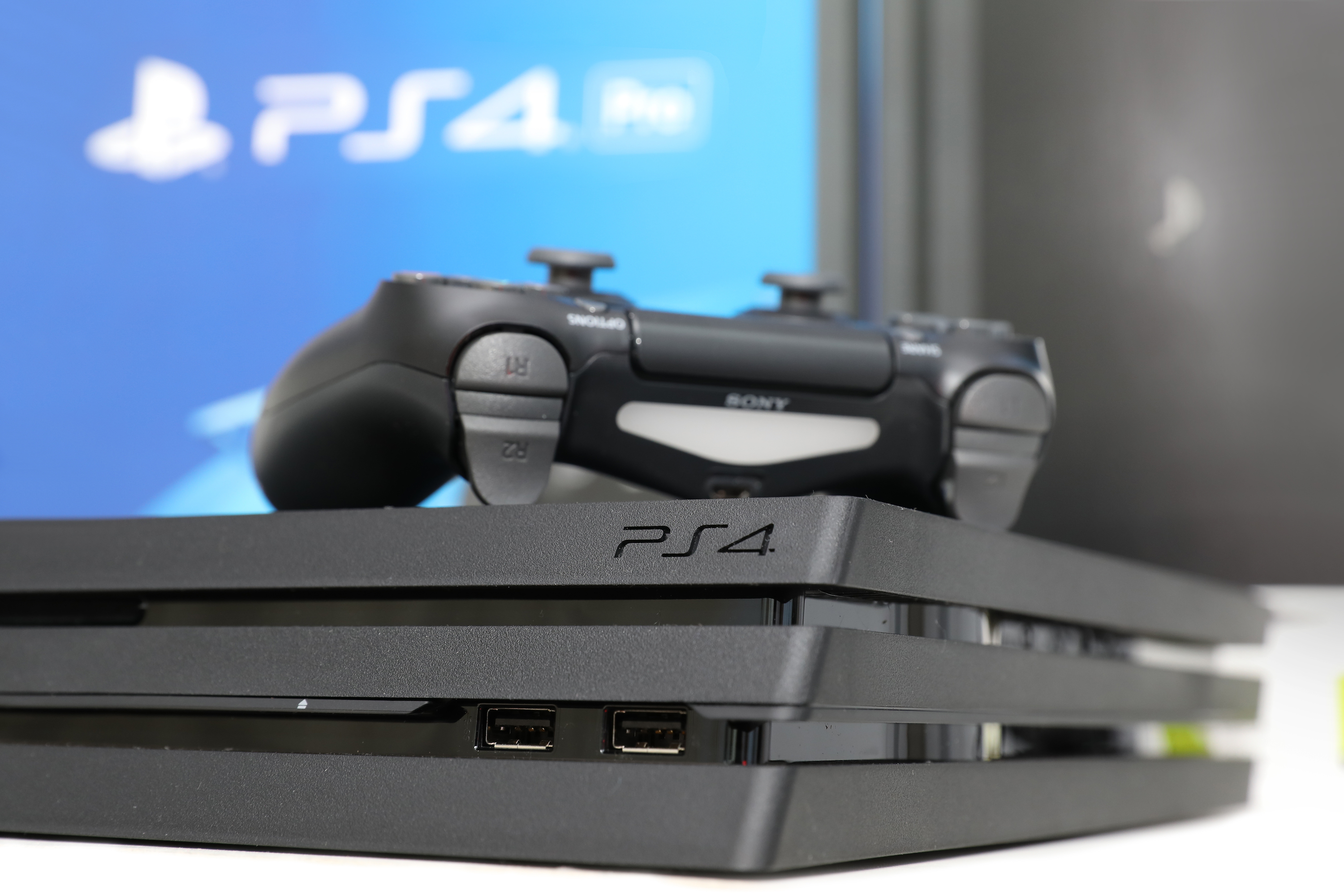 Grammatica Verstenen letterlijk How much is PS4 online?': A cost and features breakdown of PlayStation Plus  and PlayStation Now