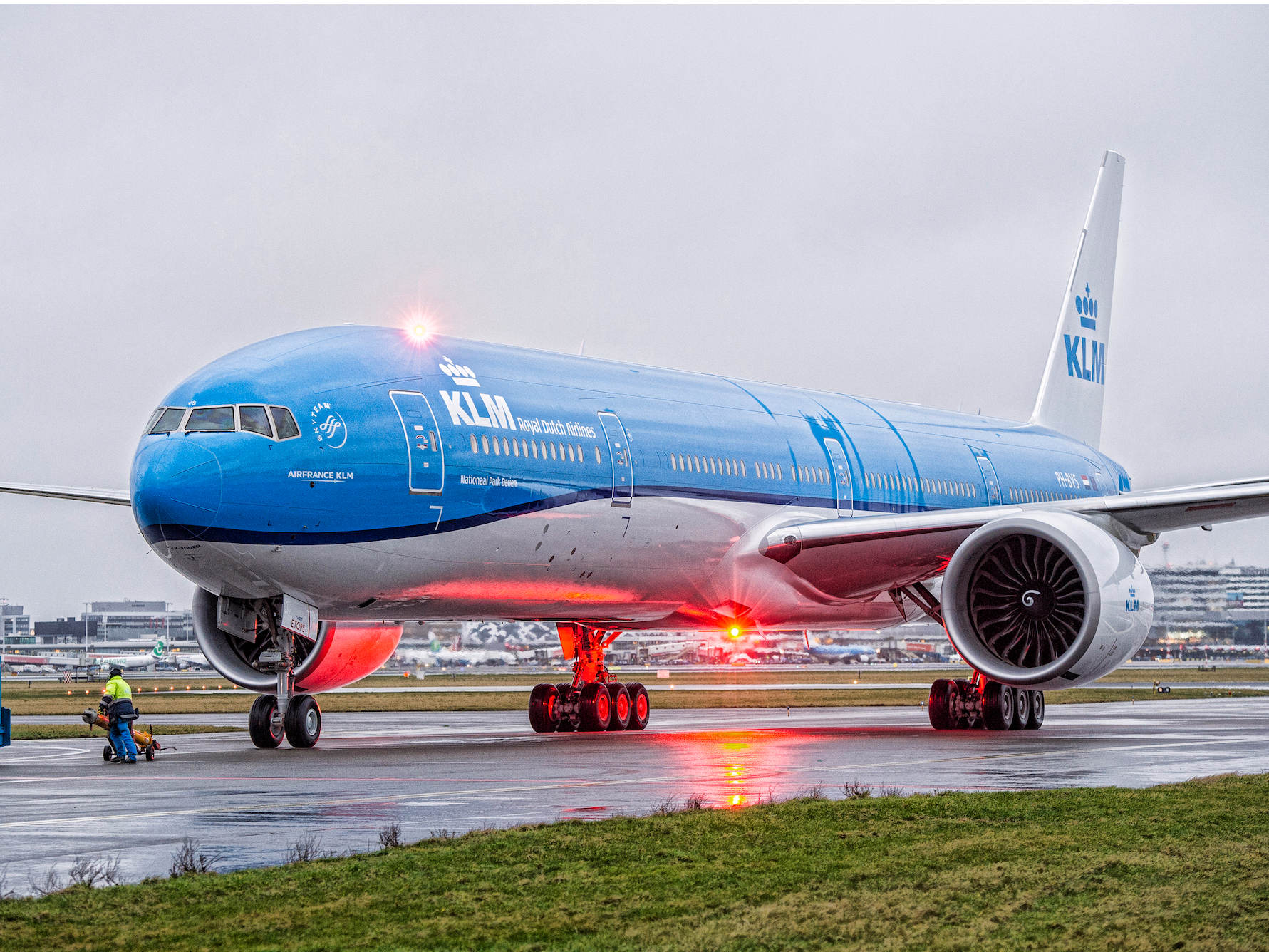Luchtvaartmaatschappij KLM vliegt langer niet naar de Chinese steden Chengdu, Hangzhou en Xiamen.