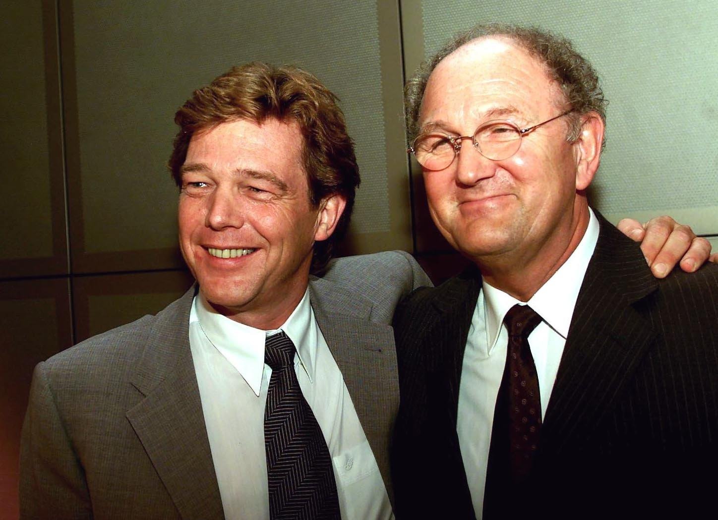 John de Mol en Joop van den Ende na de persconferentie over de overname door Telefónica in 2000. Foto: ANP