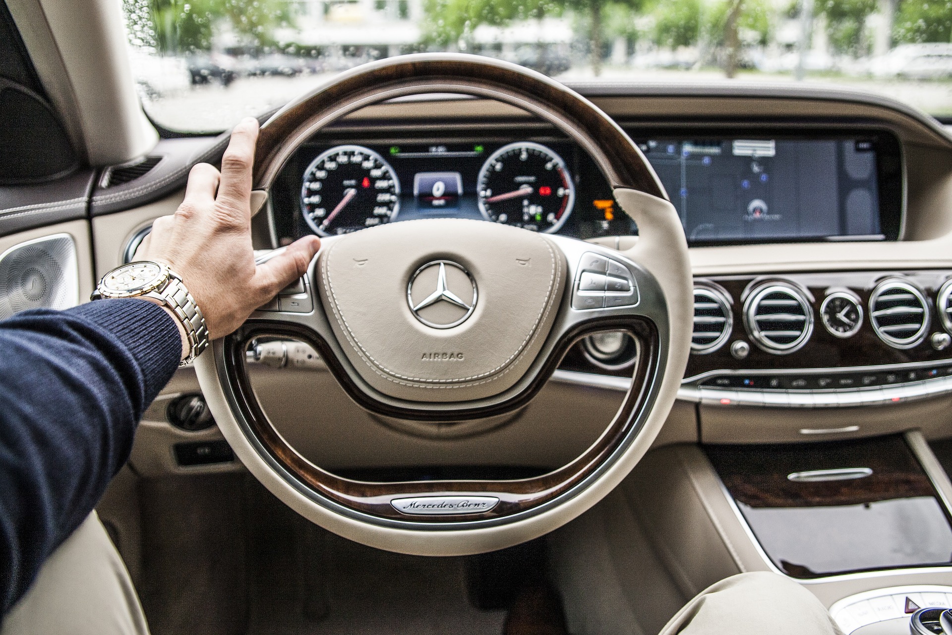 Dealergroep Stern vertegenwoordigt meerdere merken, waaronder Mercedes-Benz.